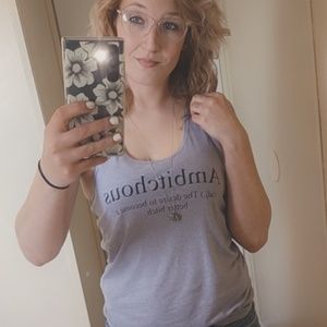 Meet your Posher, Alicia